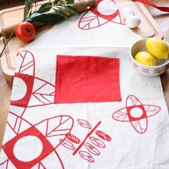 Cook APRON - Natural cotton canvas apron handprinted with flowers and leaves design.